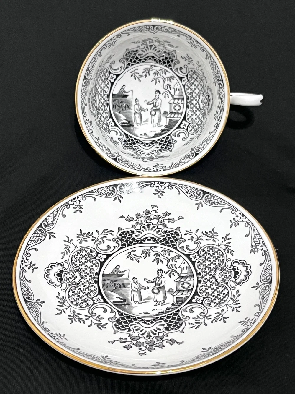 Royal Chelsea England 4419A Black White Chinoiserie Teacup Saucer Set - Picture 2 of 4